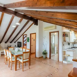  Apartment Ca' Do Pescou, Charming 2,bedroom With Stunning Hill Views Overlooking The Greenery Italy
