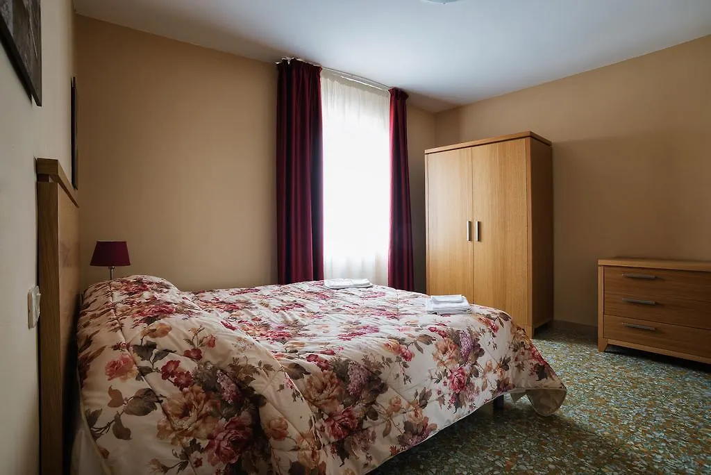 Bellarmino Boutique Apartments, Montepulciano 0*,